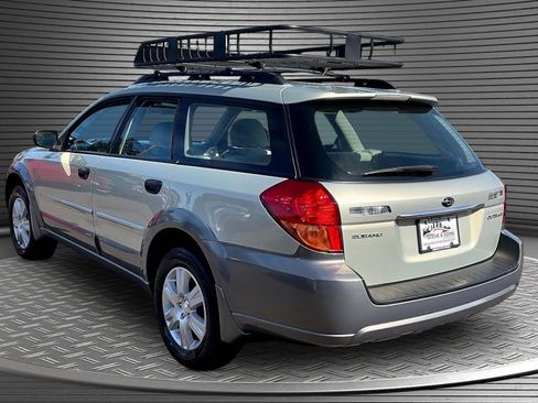 Used 2005 Subaru Outback 2.5i AWD/4WD image 4