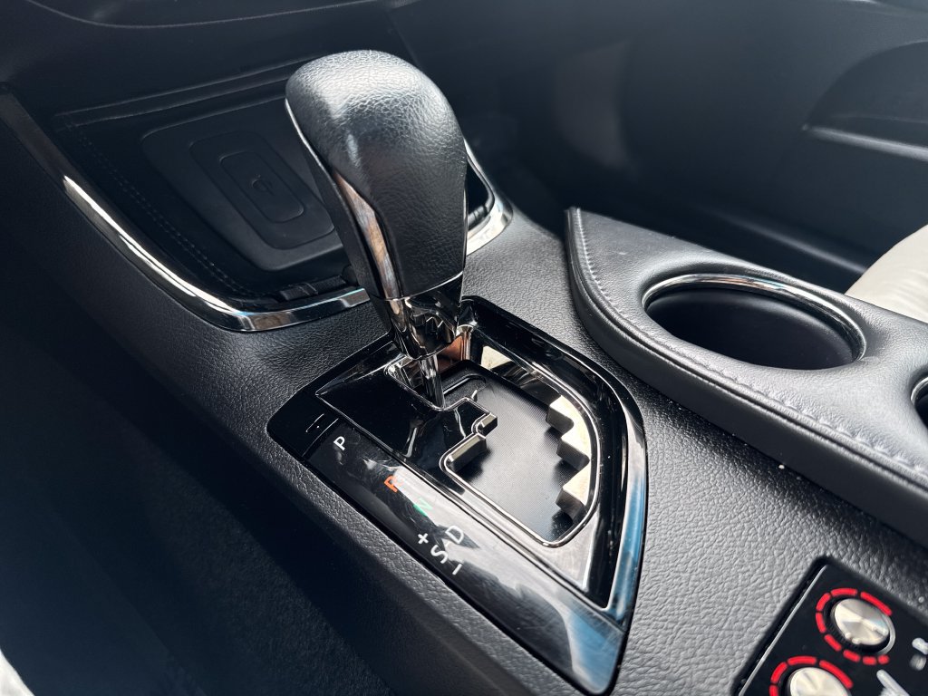Used 2016 Toyota Avalon XLE Premium FWD image 26