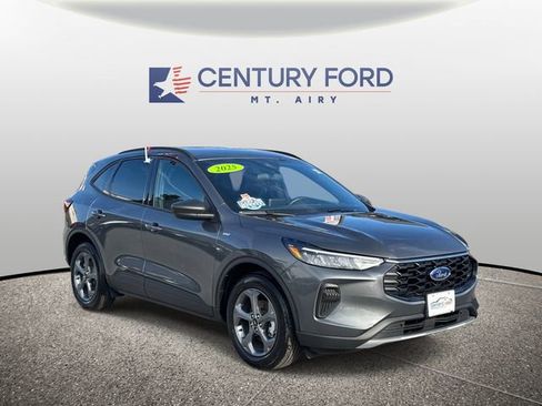 Used 2025 Ford Escape ST-Line w/ Equipment Group 301A image 1