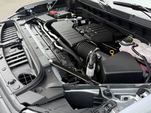 New 2026 Chevrolet Silverado 1500 Custom w/ Turbomax Blackout Package AWD/4WD image 32