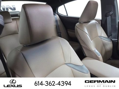 Used 2023 Lexus ES 350 w/ Premium Package FWD image 19