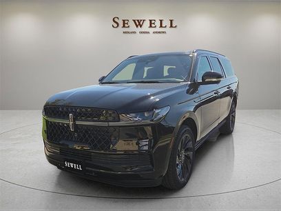 New 2025 Lincoln Navigator L Reserve w/ Jet Appearance Package