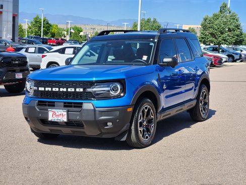 Used 2025 Ford Bronco Sport Outer Banks w/ Outer Banks Tech Package+ AWD/4WD image 4