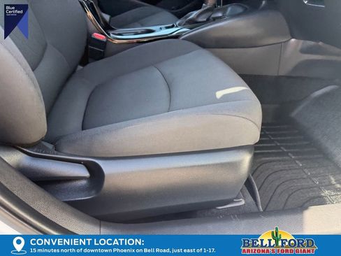 Used 2022 Toyota Corolla LE FWD image 10