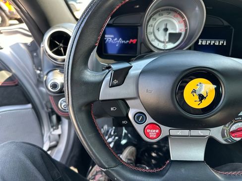 Used 2022 Ferrari Portofino M RWD image 19