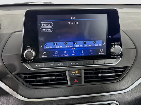 Used 2022 Nissan Altima 2.5 SV AWD/4WD image 16