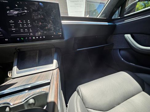 Used 2023 Tesla Model S AWD/4WD image 57