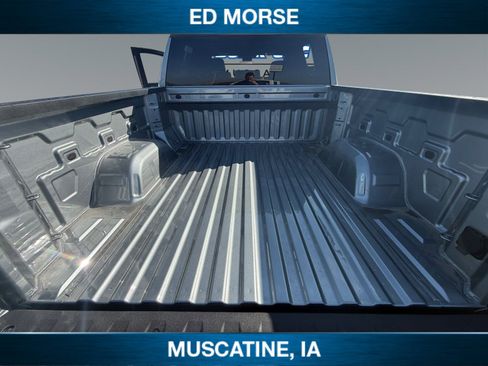 Used 2023 Chevrolet Silverado 1500 LT Trail Boss w/ LPO, Dark Essentials Package image 18