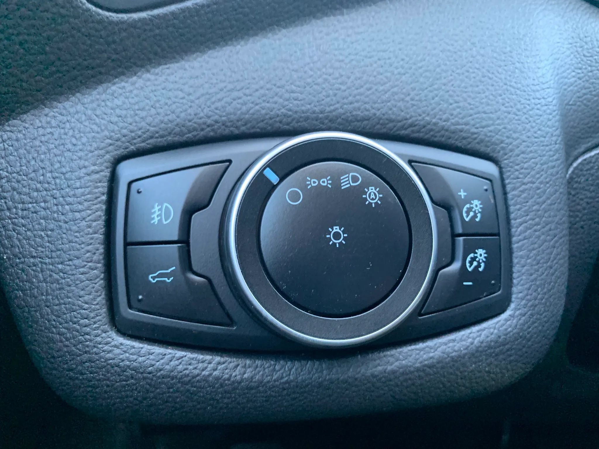 Used 2017 Ford Escape SE AWD/4WD image 20