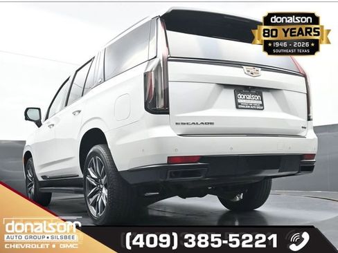 Used 2021 Cadillac Escalade Sport RWD image 18