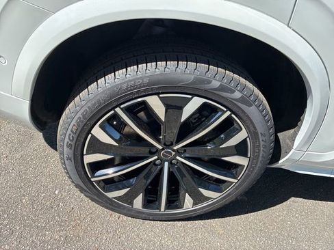 New 2026 Volvo XC90 B6 Ultra w/ Protection Package AWD/4WD image 16
