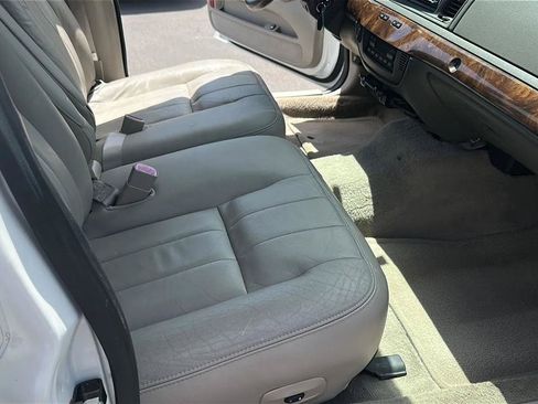 Used 2009 Mercury Grand Marquis LS RWD image 33