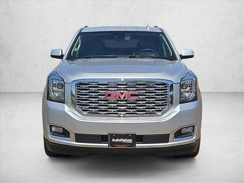Used 2018 GMC Yukon Denali w/ Denali Ultimate Package AWD/4WD image 15