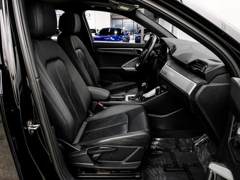 Used 2020 Audi Q3 2.0T Premium w/ Convenience Package AWD/4WD image 42