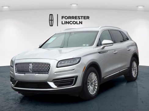 Used 2019 Lincoln Nautilus Premier image 7
