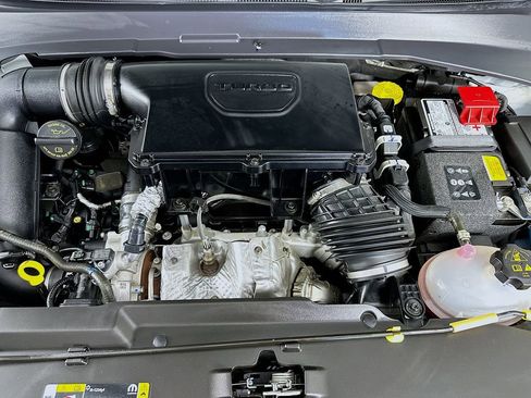 Certified 2024 Jeep Compass Limited image 38