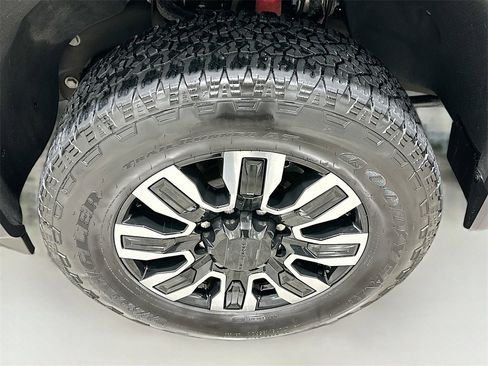 Used 2024 GMC Sierra 2500 Denali Ultimate image 33