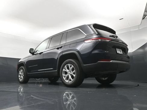 Used 2023 Jeep Grand Cherokee Limited w/ Luxury Tech Group II AWD/4WD image 21