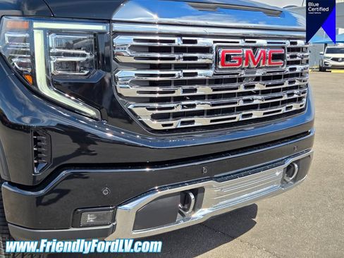 Used 2024 GMC Sierra 1500 Denali w/ Denali Reserve Package AWD/4WD image 2