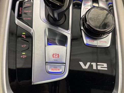 Used 2019 BMW M760i xDrive w/ Luxury Rear Seating Package image 73