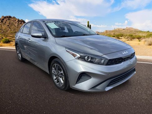 Used 2023 Kia Forte LXS w/ LXS Technology Package FWD image 1