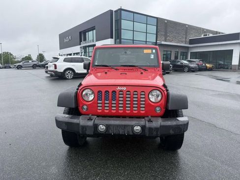 Used 2017 Jeep Wrangler Unlimited Sport w/ Quick Order Package 24S AWD/4WD image 2