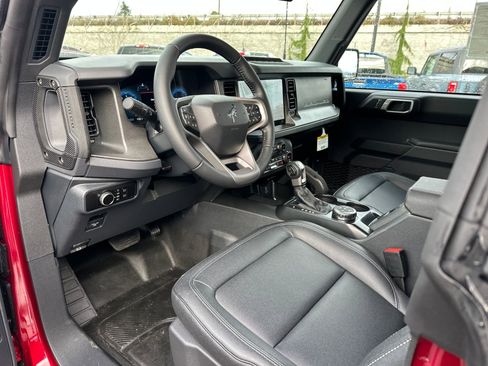 New 2025 Ford Bronco Badlands w/ Sasquatch Package image 10