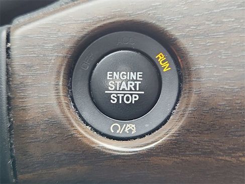 Used 2016 Jeep Grand Cherokee Laredo w/ Quick Order Package 23E image 16