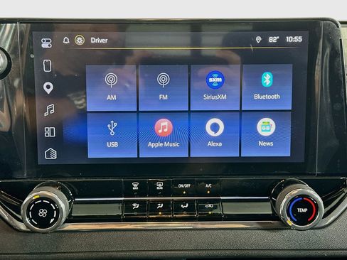 Used 2025 Chevrolet Colorado W/T w/ WT Custom Package RWD image 21