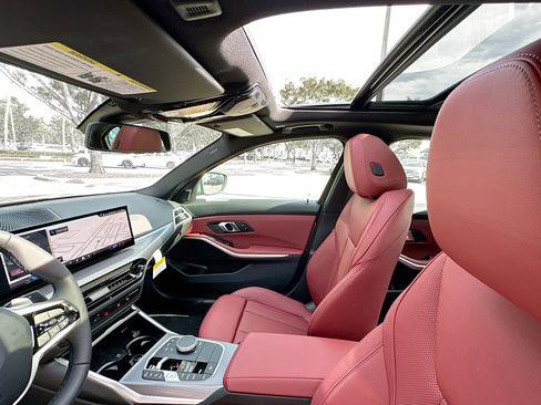 New 2025 BMW 330i Sedan w/ M Sport Package image 17