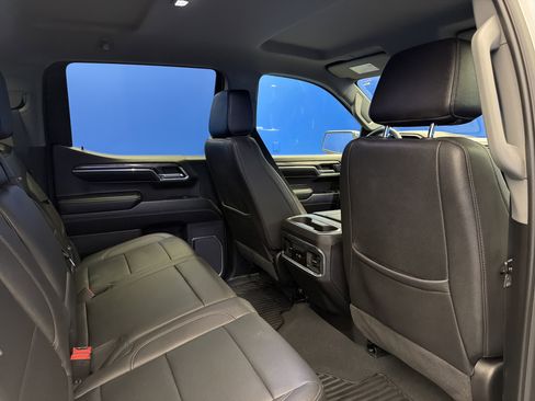 Used 2024 Chevrolet Silverado 1500 LTZ w/ Z71 Off-Road Package image 25