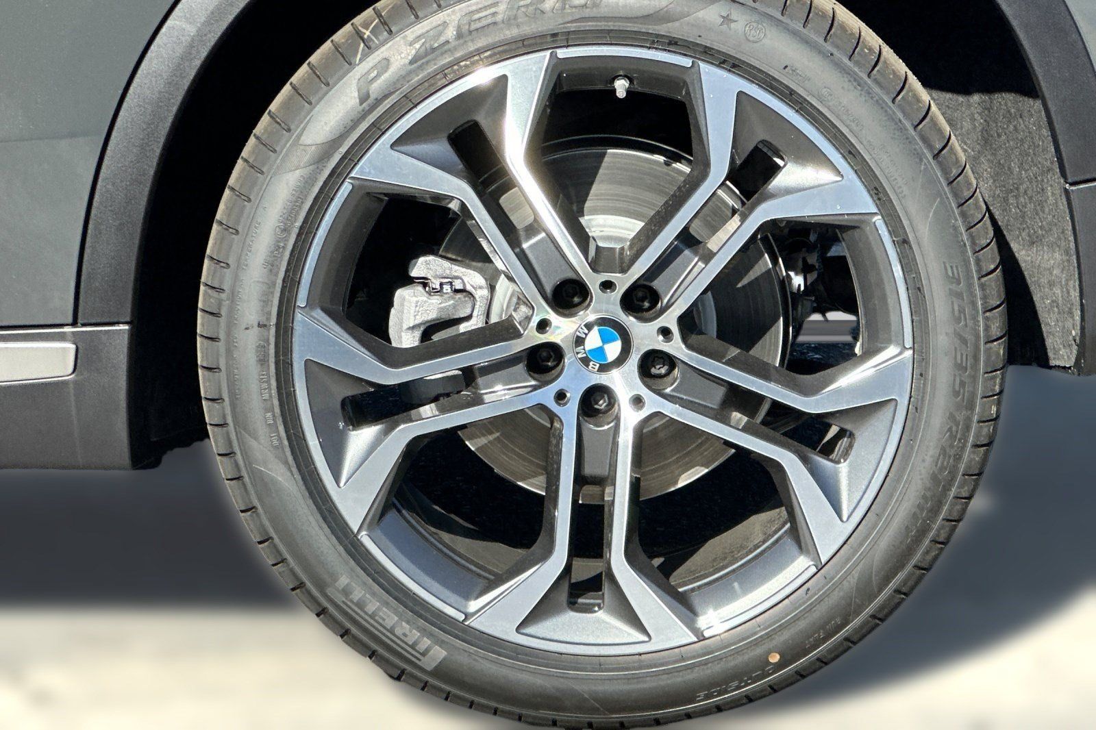 Used 2026 BMW X5 xDrive40i AWD/4WD image 13