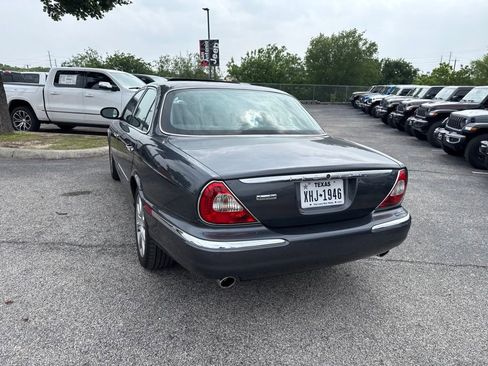 Used 2004 Jaguar XJ8 RWD image 9
