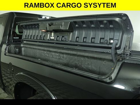 Used 2022 RAM 2500 Laramie AWD/4WD image 11