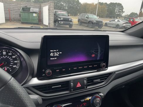 Used 2024 Kia Forte GT w/ GT2 Package image 17