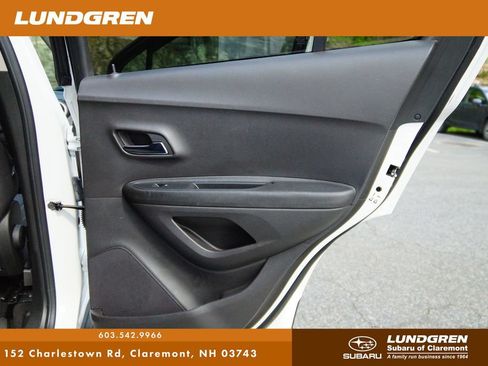 Used 2016 Chevrolet Trax LT w/ LPO, Protection Package AWD/4WD image 28