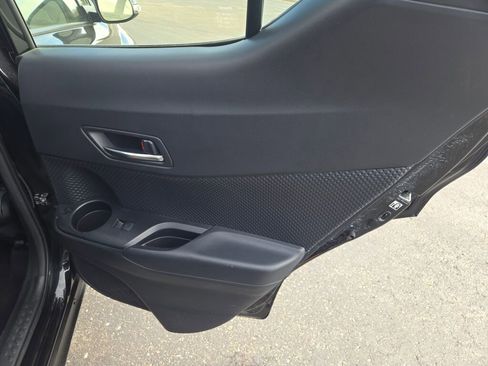 Used 2021 Toyota C-HR Nightshade image 9