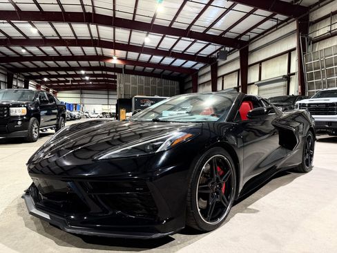 Used 2021 Chevrolet Corvette Stingray Preferred Cpe w/ Z51 Performance Package RWD image 13