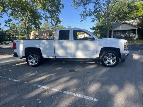 Used 2015 Chevrolet Silverado 1500 LT w/ LT Convenience Package AWD/4WD image 8