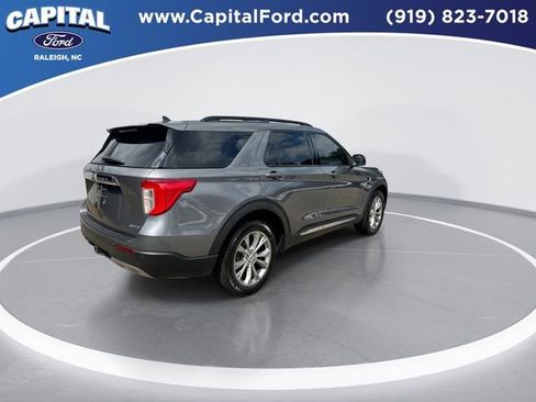 Used 2023 Ford Explorer XLT w/ Equipment Group 202A image 8