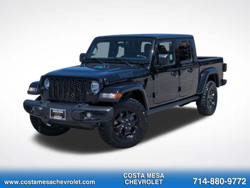 Used 2021 Jeep Gladiator Sport AWD/4WD image 1