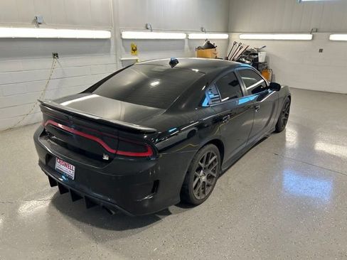 Used 2016 Dodge Charger R/T Scat Pack w/ Beats Audio Group RWD image 5