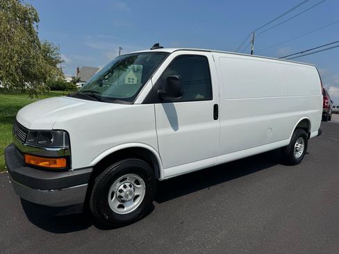 Used 2025 Chevrolet Express 2500 Extended w/ Driver Convenience Package RWD image 2