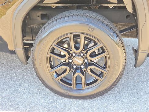 Certified 2024 GMC Sierra 1500 Elevation image 7