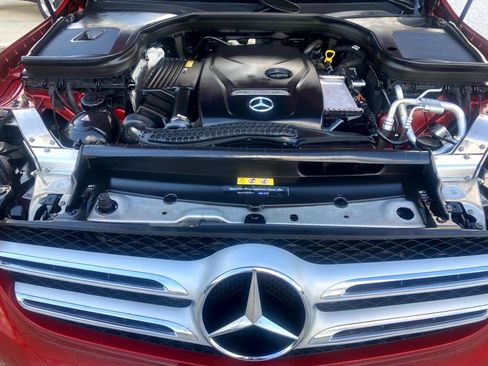 Used 2018 Mercedes-Benz GLC 300 4MATIC image 16