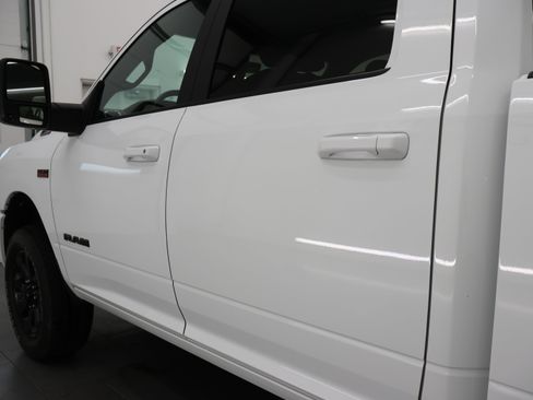Used 2024 RAM 2500 Big Horn w/ Night Edition AWD/4WD image 33