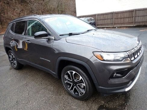 Certified 2022 Jeep Compass Limited image 9