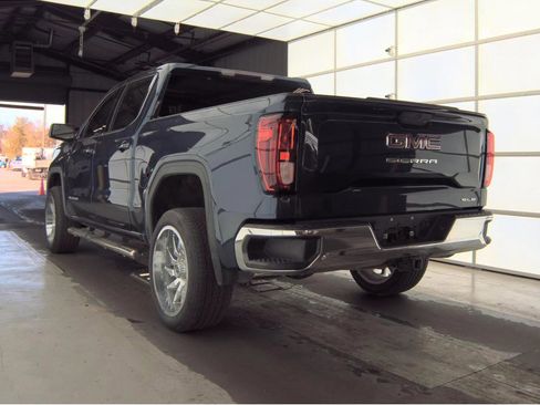 Used 2020 GMC Sierra 1500 SLE w/ SLE Value Package image 14