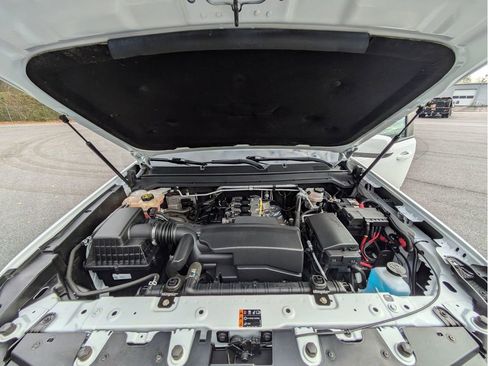 Used 2022 Chevrolet Colorado LT w/ Fleet Safety Package image 26