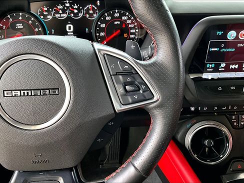 Used 2018 Chevrolet Camaro SS RWD image 23